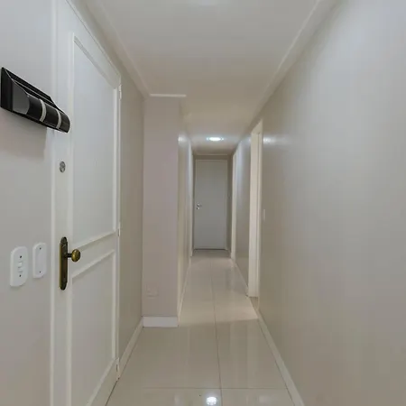 Apartamento Pe Na Areia - 1 Min Da Praia Central Balneario Camboriu Exterior photo